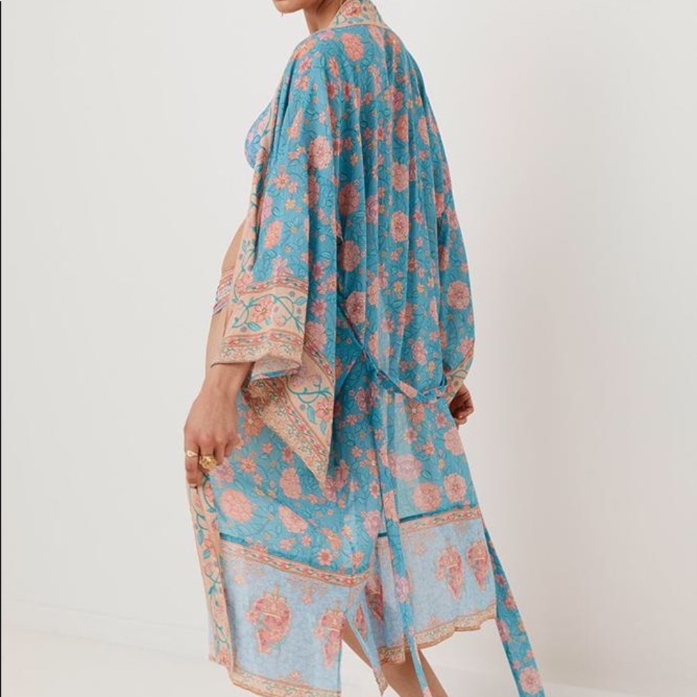 Love Story Midi Robe - Picture 4 of 12